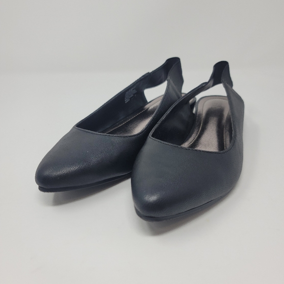 Like New Kenneth Cole Step Bling Flats Size 6 - Picture 2 of 6